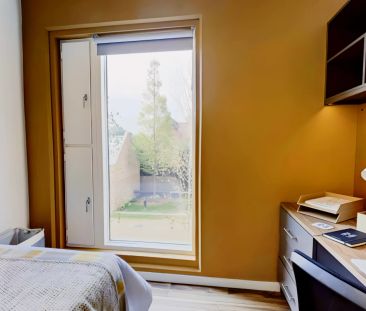 4 Bed Apartment - Photo 3