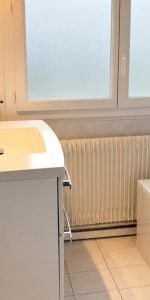 Location Appartement 3 pièces 56m² AMBILLY 74100 - Photo 4