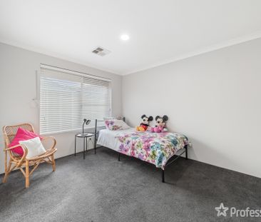 15 Promontory Parade, Ballajura WA 6066 - Photo 6