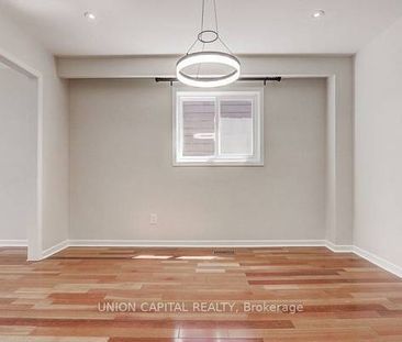 Available Immediately. Welcome Home in the Heart of Leslieville - Photo 3