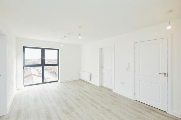 96, Macarthur House - Photo 1