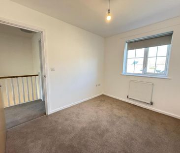 3 bedroom terraced house to rent - Photo 6