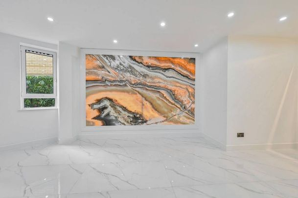 3 bedroom flat to rent - Photo 1