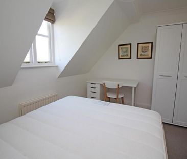 4 bedroom terraced house to rent - Photo 3