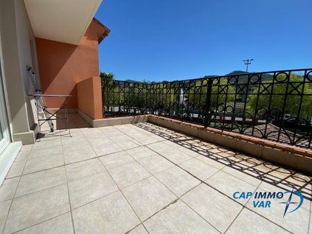 Location Appartement 2 pièces 39m² ST CYR SUR MER 83270 - Photo 4