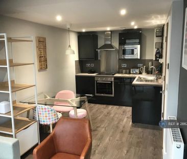 1 bedroom flat to rent - Photo 2