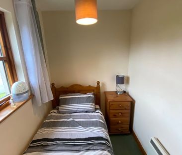 27 Broadstraik Avenue, AB32 6DA, Westhill - Photo 1