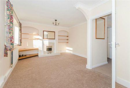 2 bedroom maisonette to rent - Photo 2