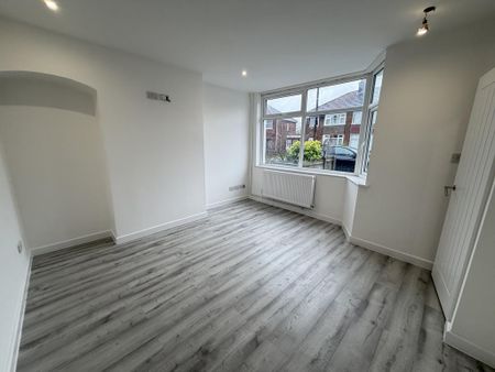 3 bedroom semi-detached house to rent - Photo 2