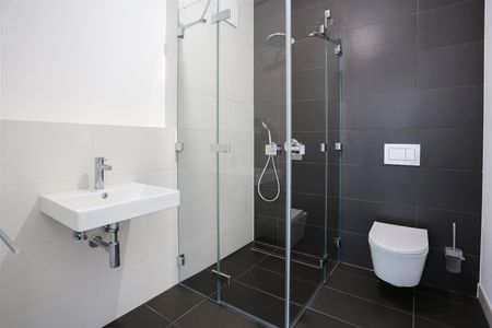 Bezugsfertige 3-Zi.-Wohnung mit besonderer Ausstattung für die kleine Familie in Mitte - Foto 4