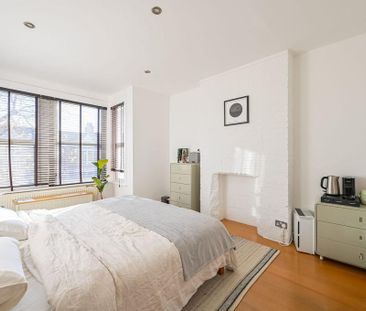 4 bedroom semi-detached house to rent - Photo 6