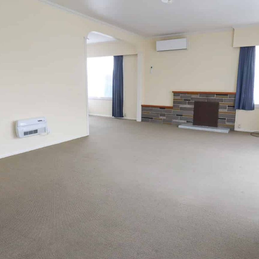 Tidy 3-Bedroom Brick Home in Silverdale - Photo 1