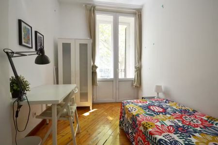 Calle de Alberto Aguilera, Madrid, Community of Madrid 28015 - Photo 4