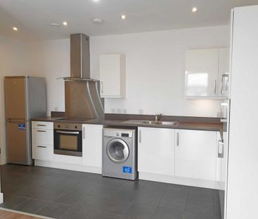 2 bedroom apartment to rent - Photo 3