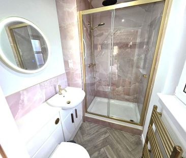 3 bedroom flat to rent - Photo 6