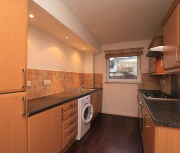 2 bedroom flat to rent - Photo 6