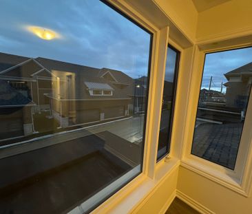 For Lease - 91 Watts Mews, Kawartha Lakes, Ontario - Photo 4