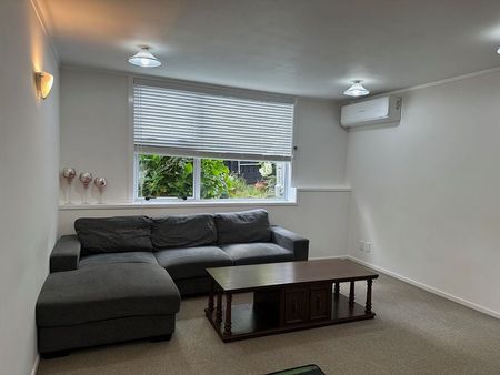 Large, comfortable 1BR Retreat in Glenfield - Photo 4