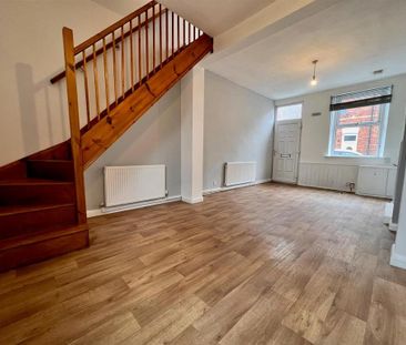 2 bedroom detached house to rent - Photo 5