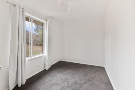 Spacious 3-Bedroom Home in Gagebrook - Photo 3