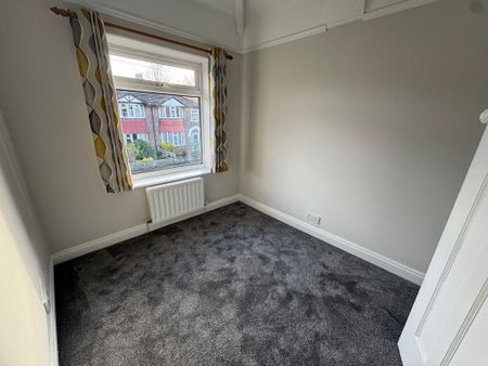 3 bedroom semi-detached house to rent - Photo 2