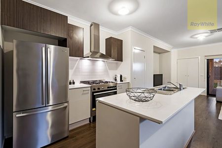 The Perfect Blend of Comfort, Style, and Convenience - Photo 2