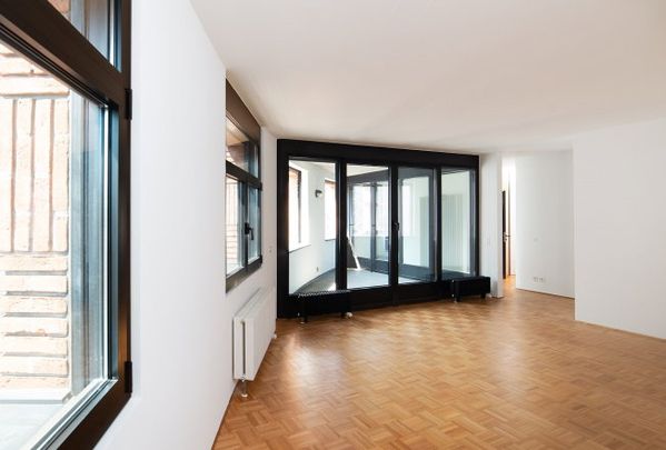 3.5 Zimmer, 106 m², 6. Stock - Photo 1
