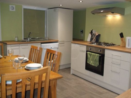 1 bed House Share - To Let - Photo 1