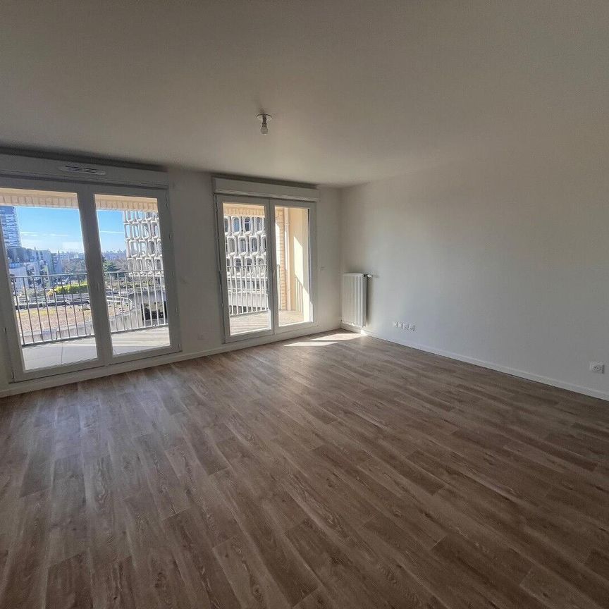 location Appartement T4 DE 76.5m² À BOBIGNY - Photo 1