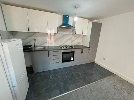 1 bedroom flat to rent - Photo 3
