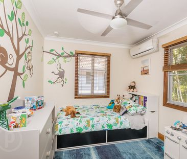 Stylish Morningside Living – Renovated Family Home with Entertainer... - Photo 2