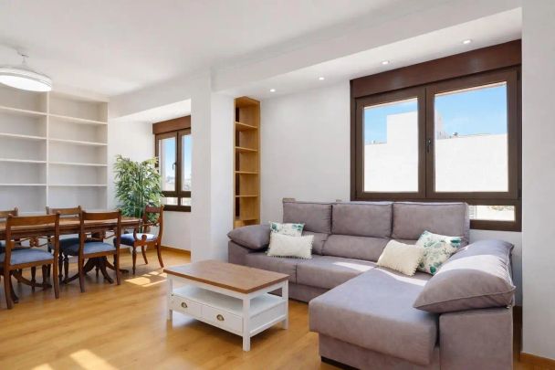 Piso de alquiler en General Segura, 8, Centro - Photo 1