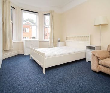 Talbot Road, Bournemouth - Photo 1