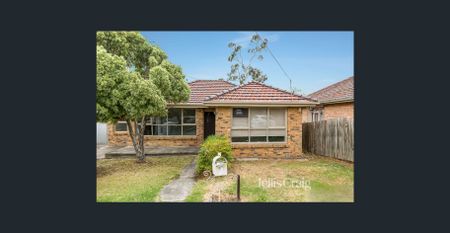 Three Bedroom House - Photo 5