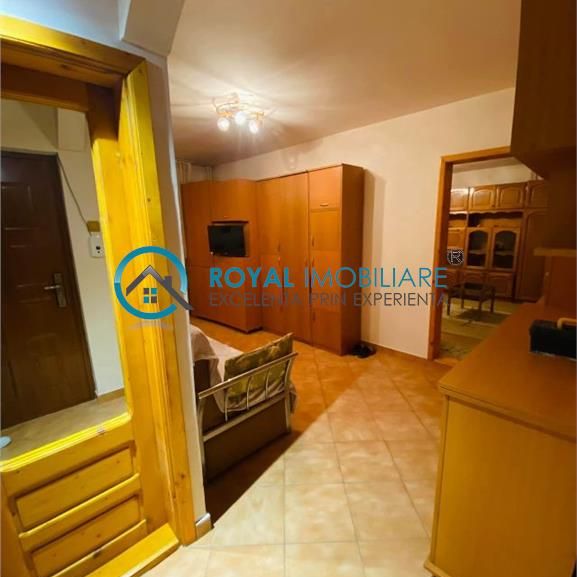 Royal Imobiliare Inchiriere Apartament 2 Camere Zona Democratiei - Photo 1