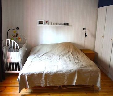 Elegant trea från sekelskiftet med generösa takhöjder, belägen på a... - Photo 5