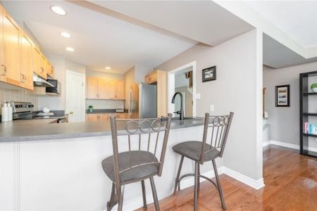 For Lease - 302 GREY SEAL Circle, Blossom Park - Airport and Area, Ontario - Photo 2