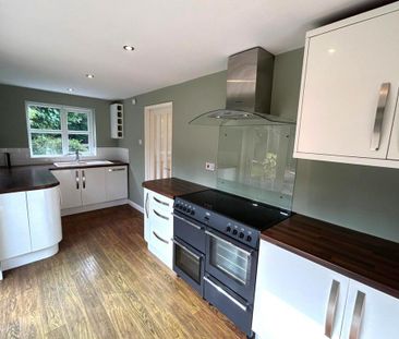3 bedroom semi-detached house to rent - Photo 4