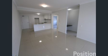 Contemporary & functional 2 Bedroom 2 Bathroom Chermside Apartment - Photo 3