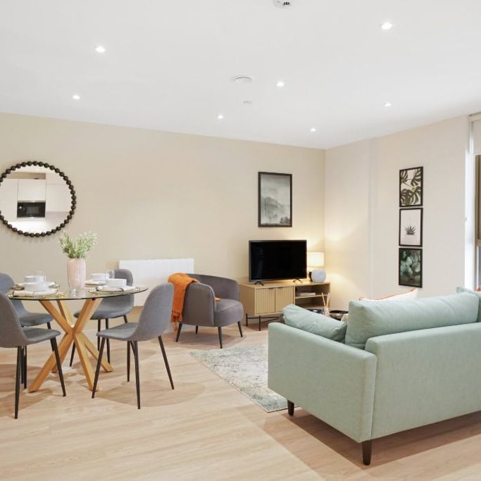 The Oakgate, KT22 7RZ, Surrey - Photo 1