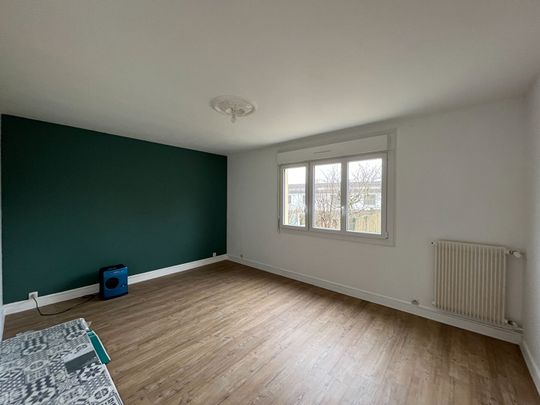 Location Maison 5 pièces 83m² - Photo 1