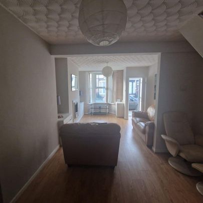 2 bedroom terraced house to rent - Photo 1