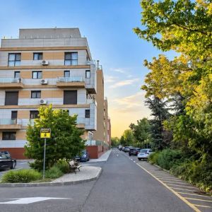 Apartament 2 camere de închiriat – Gran Residencia, Otopeni | Parcare și pază - Fotografie 3