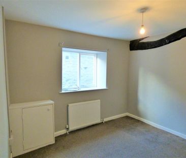 3 bedroom apartment to rent - Photo 2