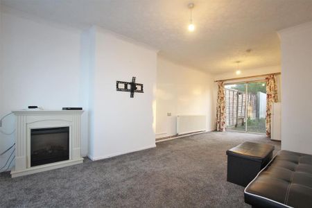 3 bedroom house to rent - Photo 3