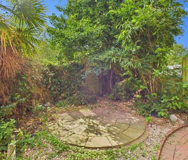 3 bedroom end of terrace house to rent - Photo 4