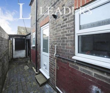 Lovely Three Bedroom House - Close To Town - Lu - Stanley Street, LU1 - Photo 2