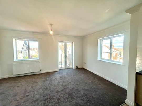 London Road, Portsmouth - Photo 1