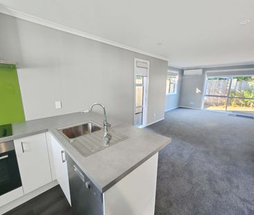 Epuni Living - Photo 2