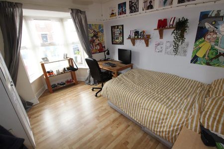 3 bedroom terraced house to rent - Photo 4